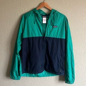 Patagonia Lightweight Full Zip Jacket Wind and Rain Resistant Green Blue Medium